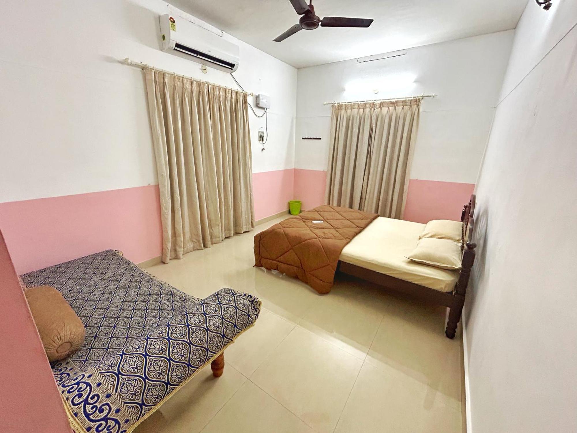 La Casa Trivandrum 4 Bhk Ac Luxury Villa At City Centre, Just 6 Kms To Airport Thiruvananthapuram Bagian luar foto