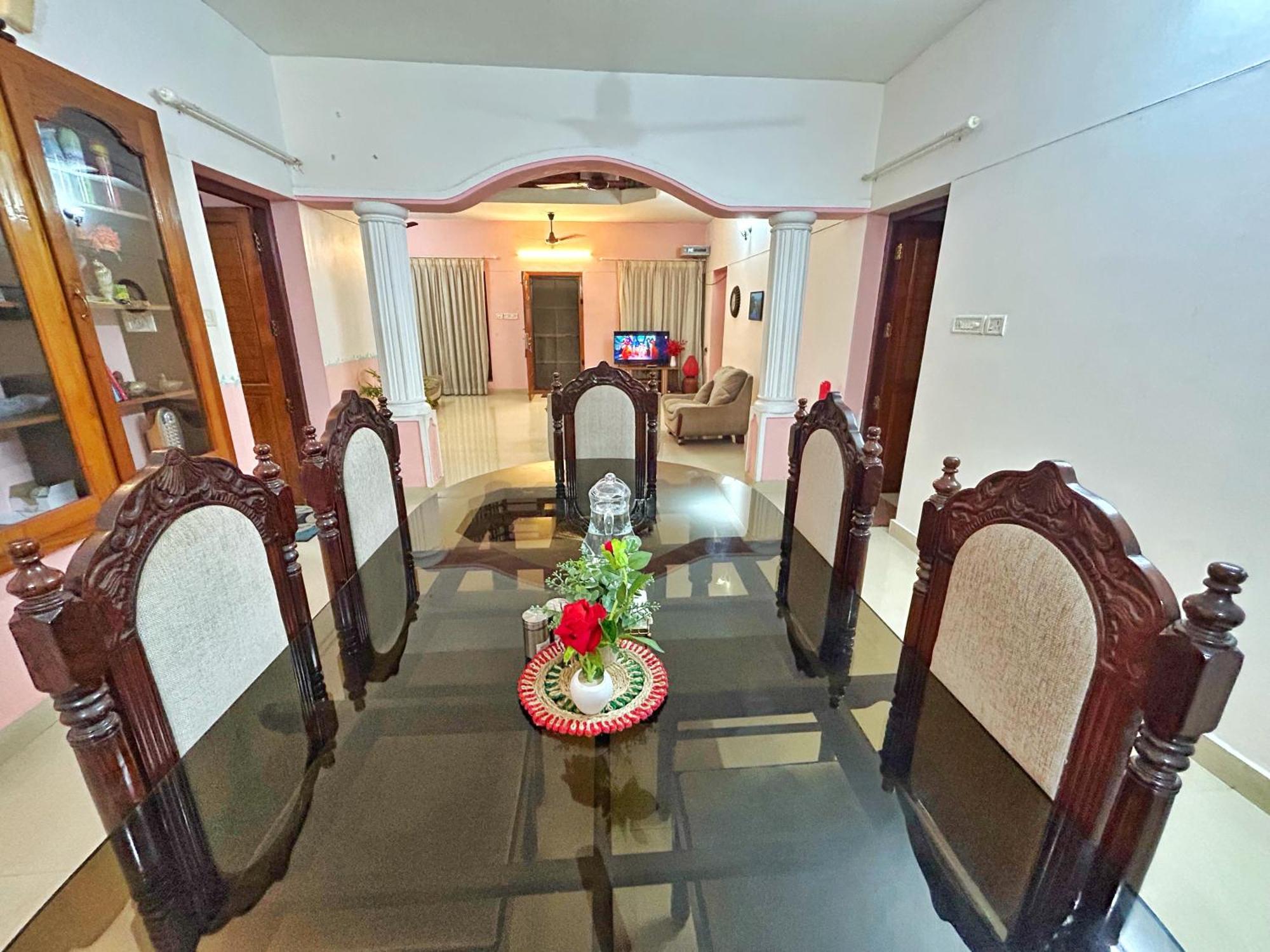 La Casa Trivandrum 4 Bhk Ac Luxury Villa At City Centre, Just 6 Kms To Airport Thiruvananthapuram Bagian luar foto