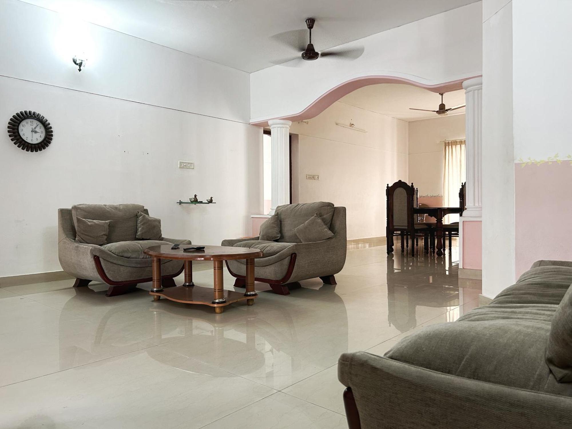 La Casa Trivandrum 4 Bhk Ac Luxury Villa At City Centre, Just 6 Kms To Airport Thiruvananthapuram Bagian luar foto